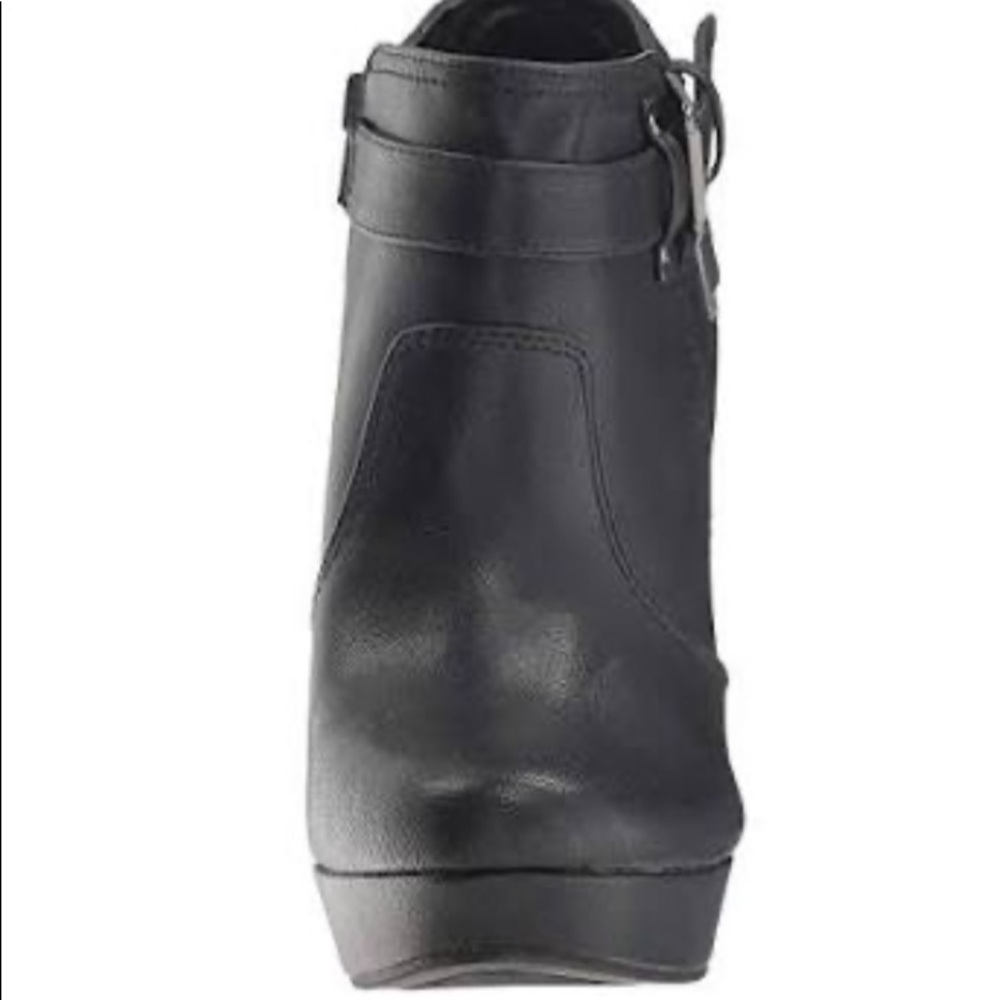 Guess “Dorine” Black Booties Size 10M - Picture 5 of 6